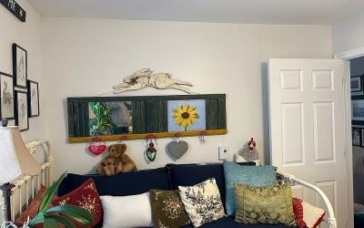 6 Saint Claire Street, Julie & Co. Realty