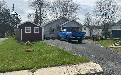 6 Saint Claire Street, Julie & Co. Realty