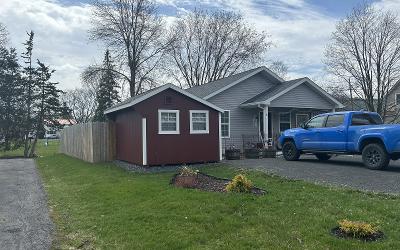 6 Saint Claire Street, Julie & Co. Realty