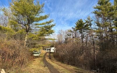 1 Mosier Road, Julie & Co. Realty