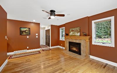 4 Nicklaus Drive, Julie & Co. Realty