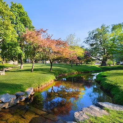 Visit Saratoga! Travel Guide to Saratoga Springs NY