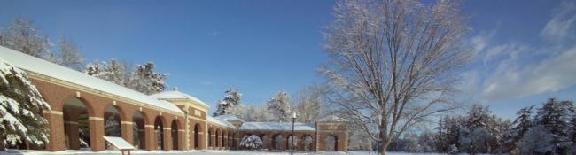 saratoga spa state park building with snow around