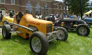 outdoor car show