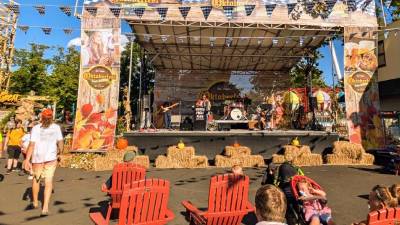 oktoberfest live music at great escape
